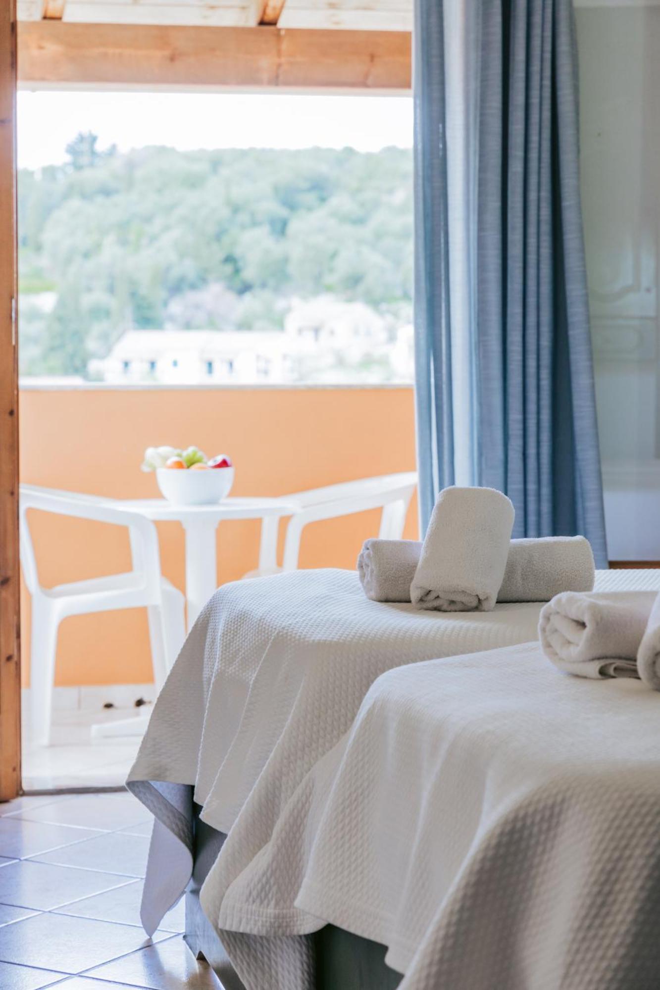 Porto Kassiopi Apartments Екстериор снимка